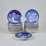 1556 4134 CHRISTMAS PLATES